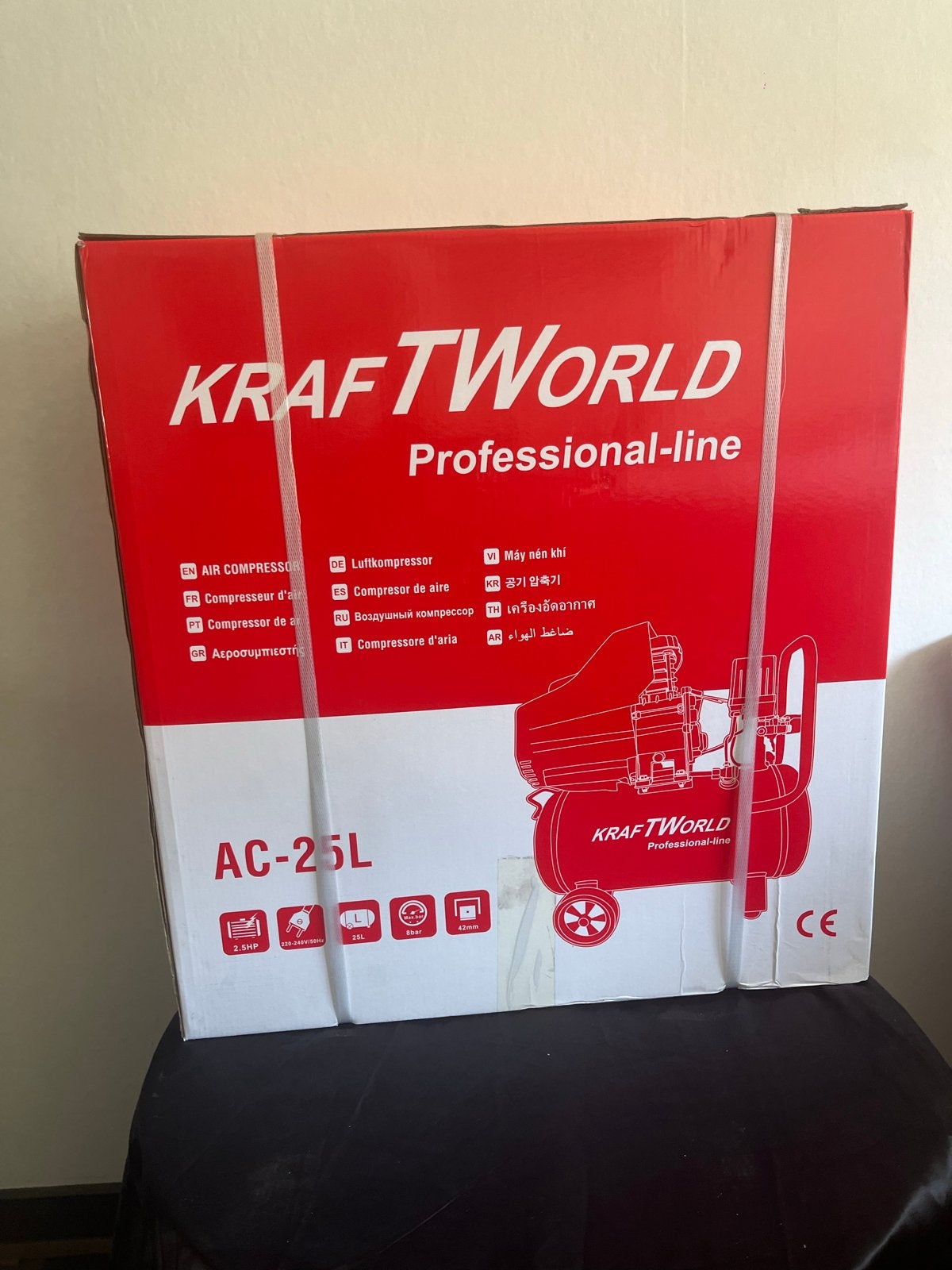 Kraftworld 25L compressor nieuw in doos, Ophalen, Lorenzovanderlaan@gmail.com (niet de fabrikant), 6 tot 10 bar, Nieuw