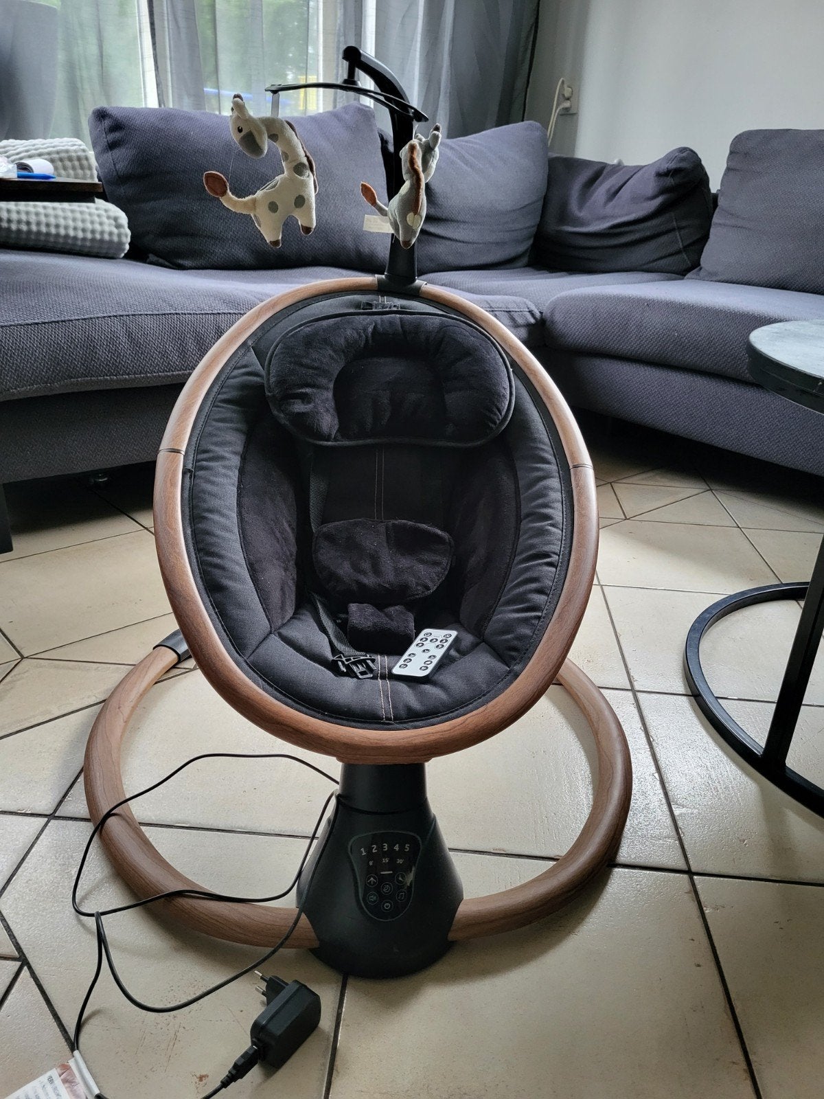 Qute World Baby Schommelstoel met Afstandsbediening, Ophalen
