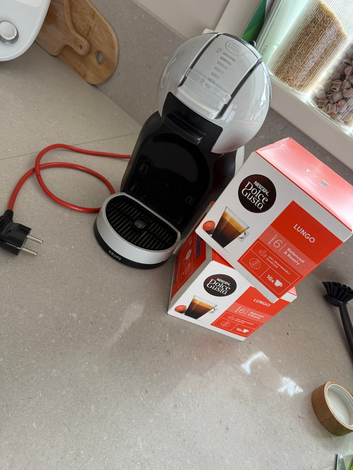 Nescafé Dolce Gusto Krups koffiezetapparaat met capsules, Gebruikt, Koffiemachine, Ophalen of Verzenden, 1 kopje