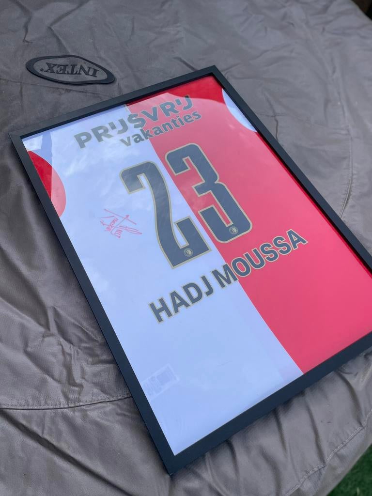 Feyenoord gesingieerd shirt, Sport en Fitness, Voetbal, Maat M, Ophalen of Verzenden, Nieuw, Shirt