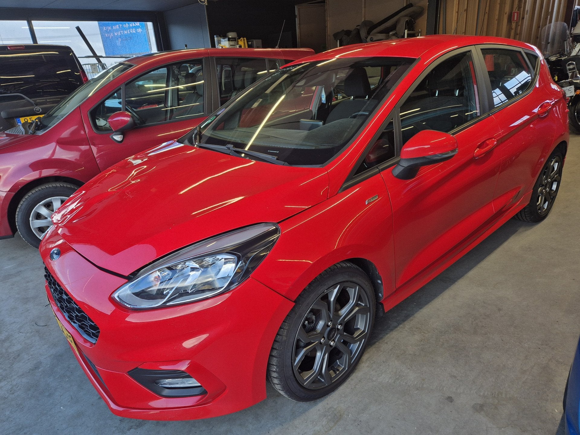 Ford Fiesta 1.0 EcoBoost ST-Line voorschade rijdbaar, Auto's, Voorwielaandrijving, Gebruikt, Origineel Nederlands, Bedrijf