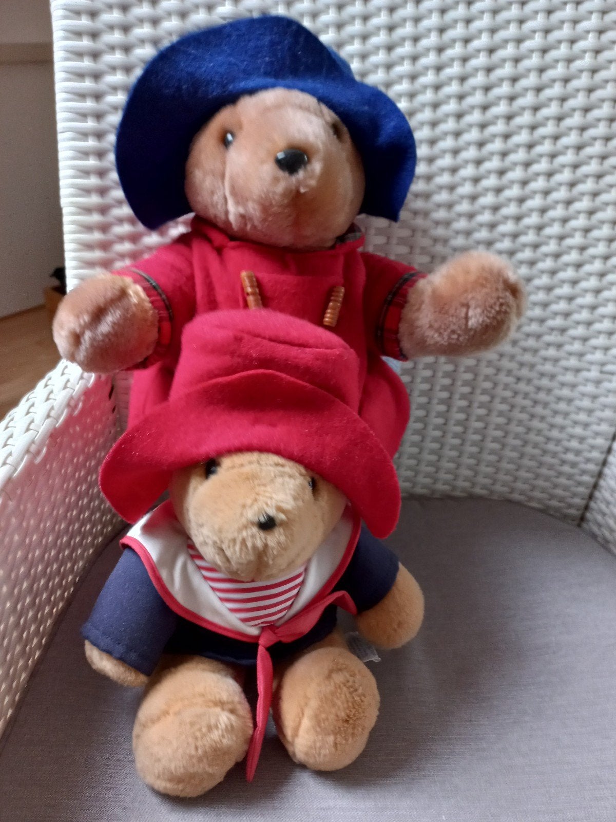 Te koop twee paddington beren een staand een zittend, Ophalen, Zo goed als nieuw, Stoffen beer, Cherished Teddies