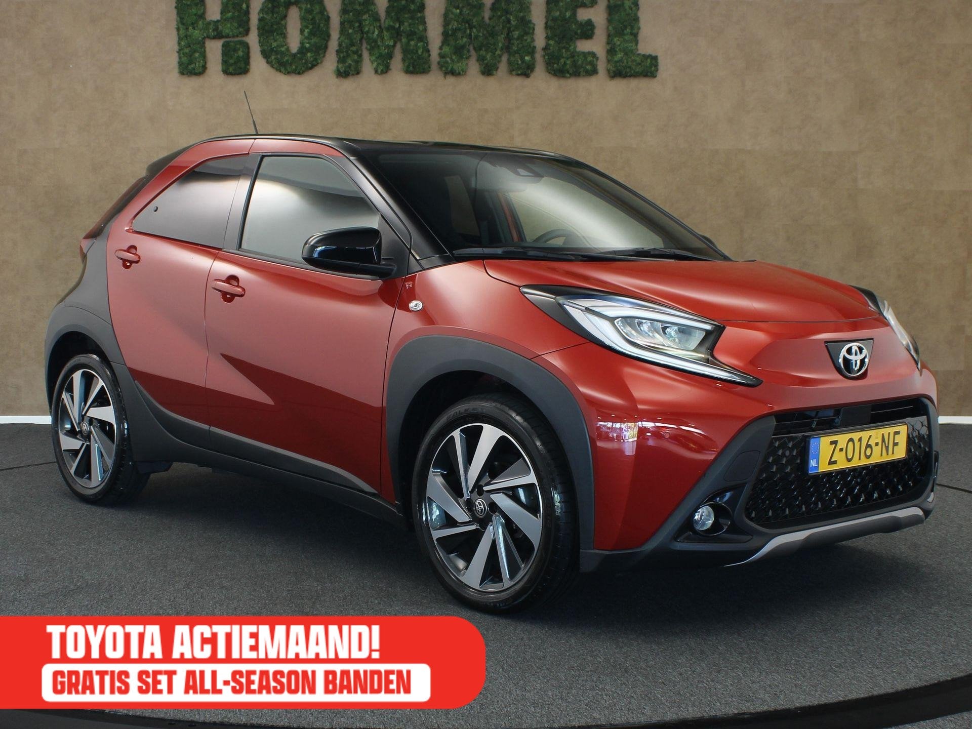 Toyota Aygo X 1.0 VVT-i MT Envy - ORIGINEEL NEDERLANDSE AUTO, Gebruikt, 4 stoelen, Leder en Stof, Origineel Nederlands