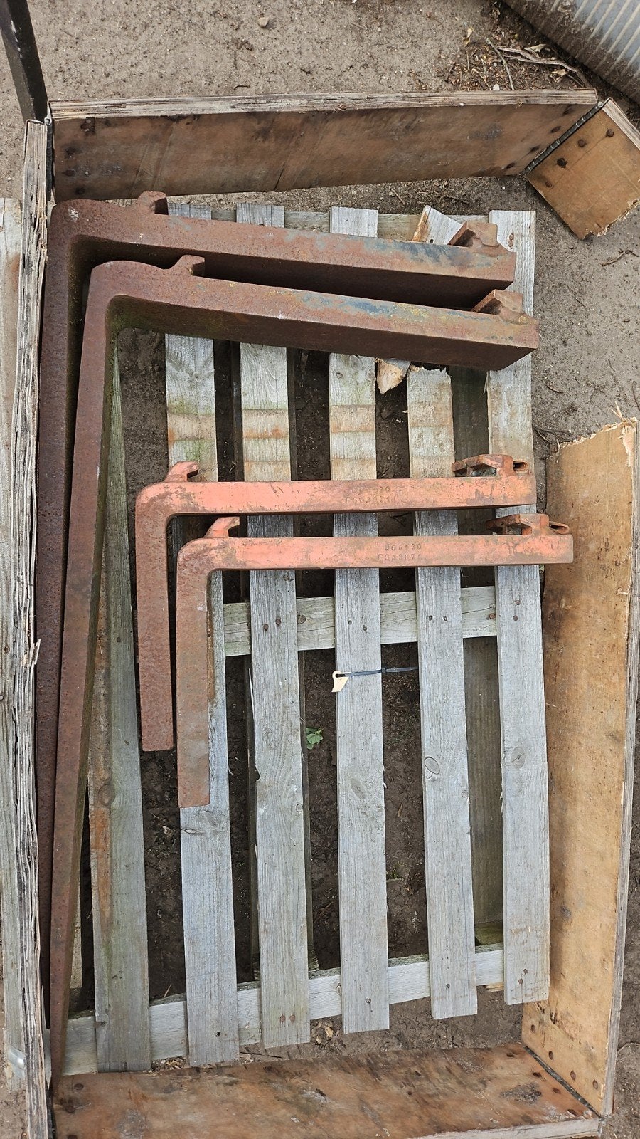 Palletlepels, Ophalen