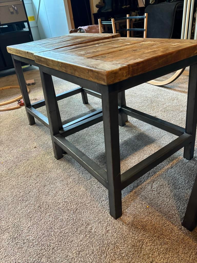 3 teak houten krukjes met ijzeren onderstel, Huis en Inrichting, Tafels | Bijzettafels, Gebruikt, Vierkant, Minder dan 45 cm, Minder dan 55 cm