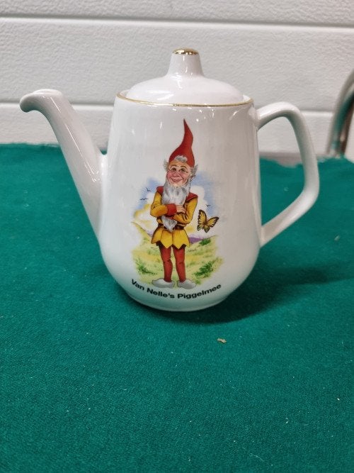 Theepot van nelle’s piggemee, Ophalen of Verzenden, 'T Olde Gre-j, Info@toldegrej.nl, Endepoelstraat 20f Didam