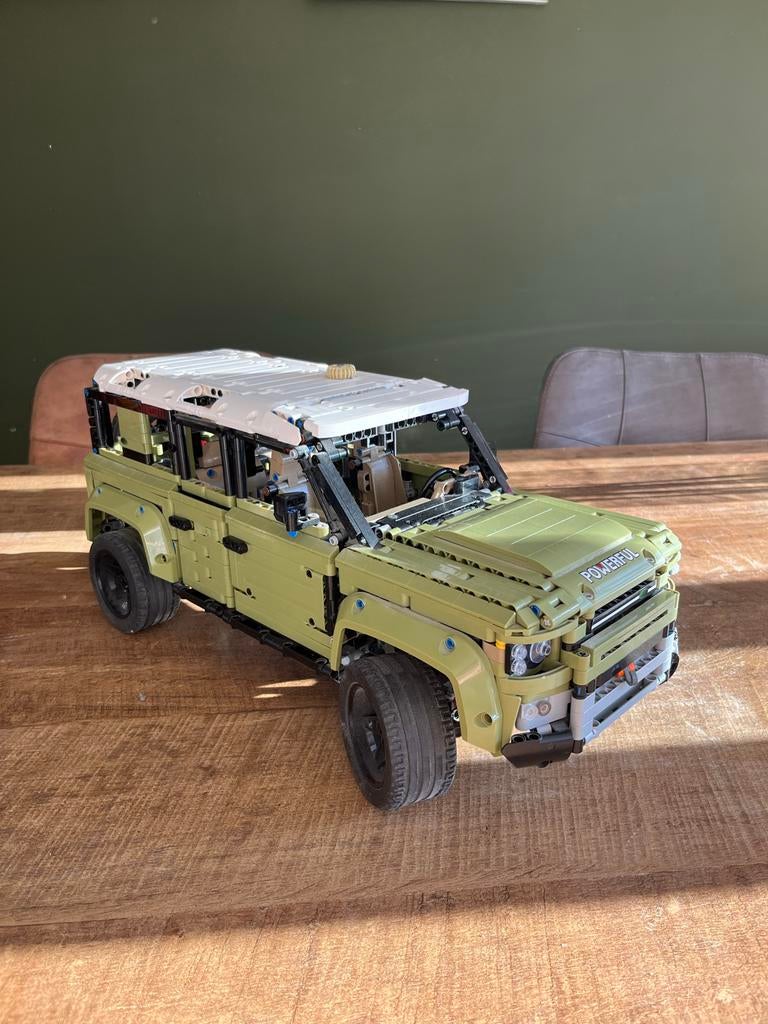 Lego Technic Land Rover Defender 42110 LEES INFO, Overige merken, Auto, Groter dan 1:32, Ophalen of Verzenden