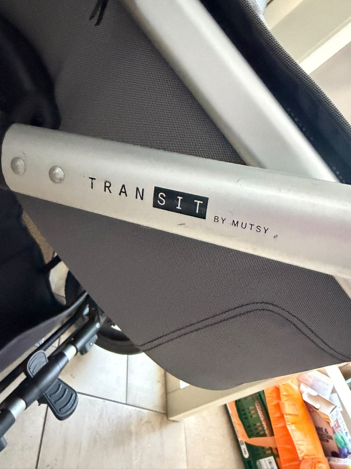 Mutsy Transit Combiwagen met autostoeltje en reiswieg, Ophalen, Gebruikt, Combiwagen, Met autostoeltje
