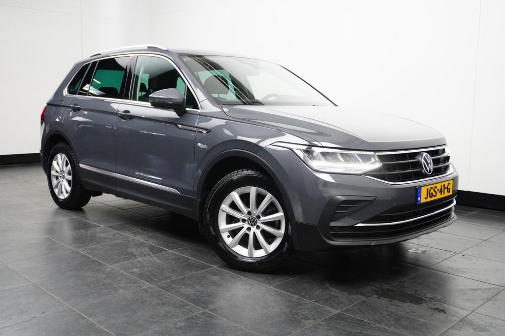 Volkswagen Tiguan 1.5 TSI 150 PK DSG Life Business, Auto's, Volkswagen, 12 maanden, 15 km/l, Euro 6, Overige carrosserieën