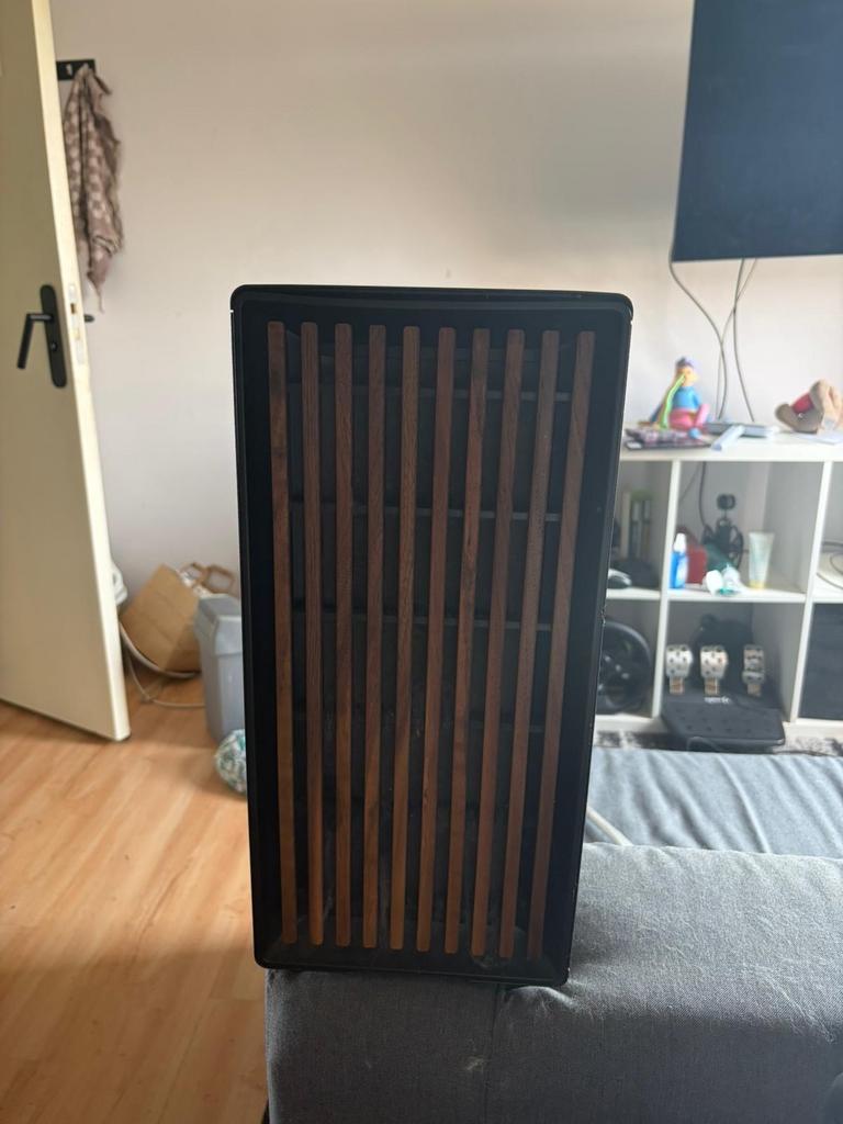 High-end PC: Ryzen 7 9800XD, I3D 5080, 64GB RAM, Ophalen, 64 GB of meer, Gebruikt, Gaming
