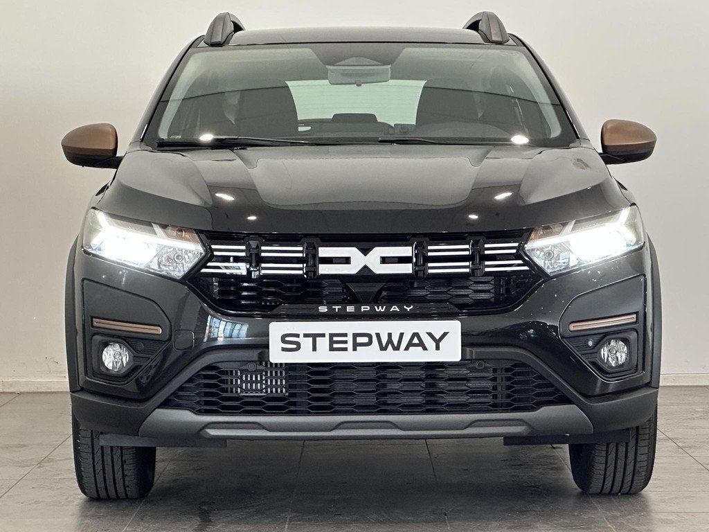 Dacia Sandero 1.0 TCe 100 ECO-G Extreme | Pack Extreme | Pac, Auto's, Dacia, Voorwielaandrijving, Met garantie (alle), Zwart, Automatische klimaatregeling