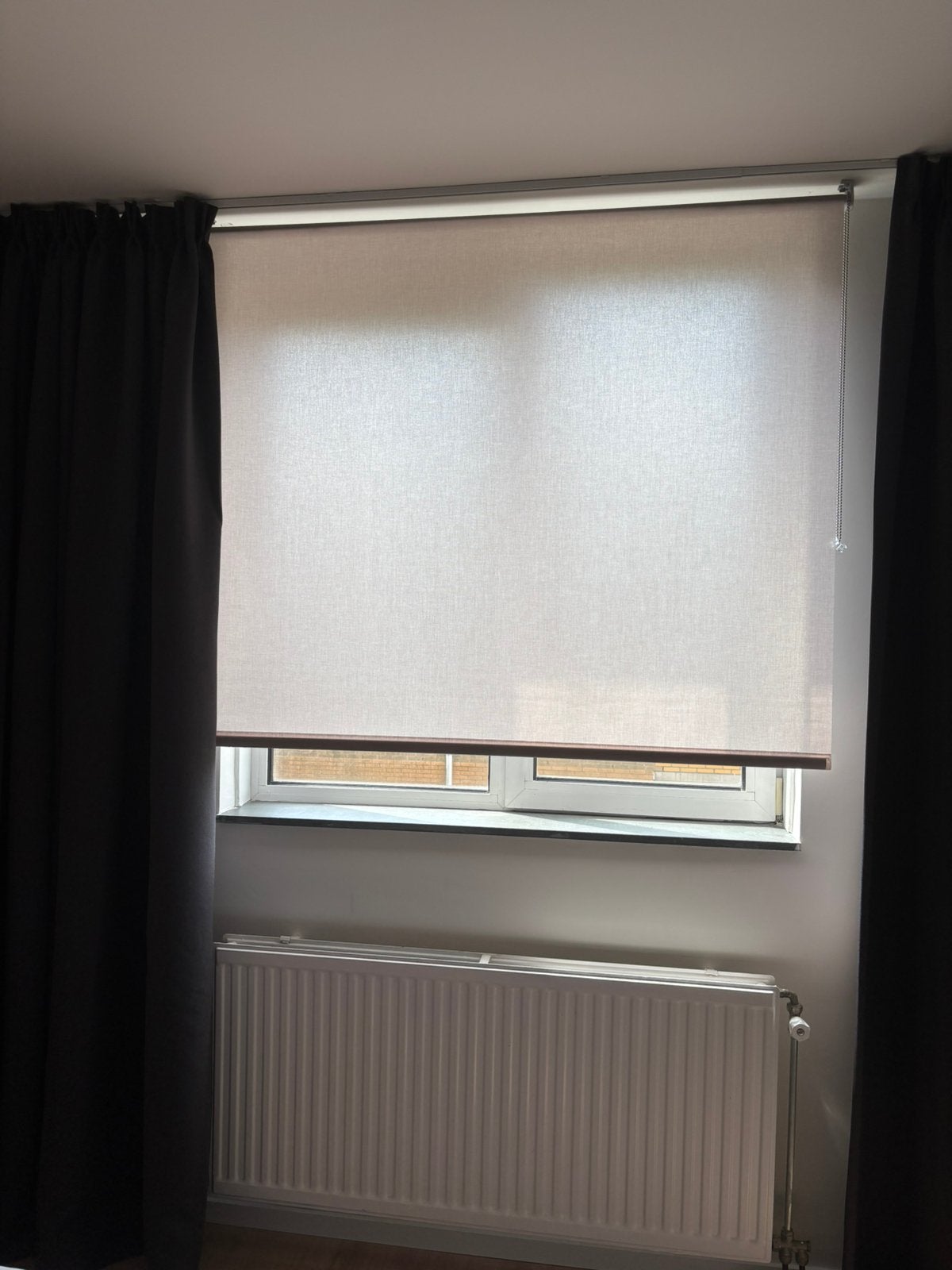 Rolgordijn uni lichtdoorlatend 147 breed en 144 lang, Overige merken, Beige, 147 cm, Ophalen of Verzenden