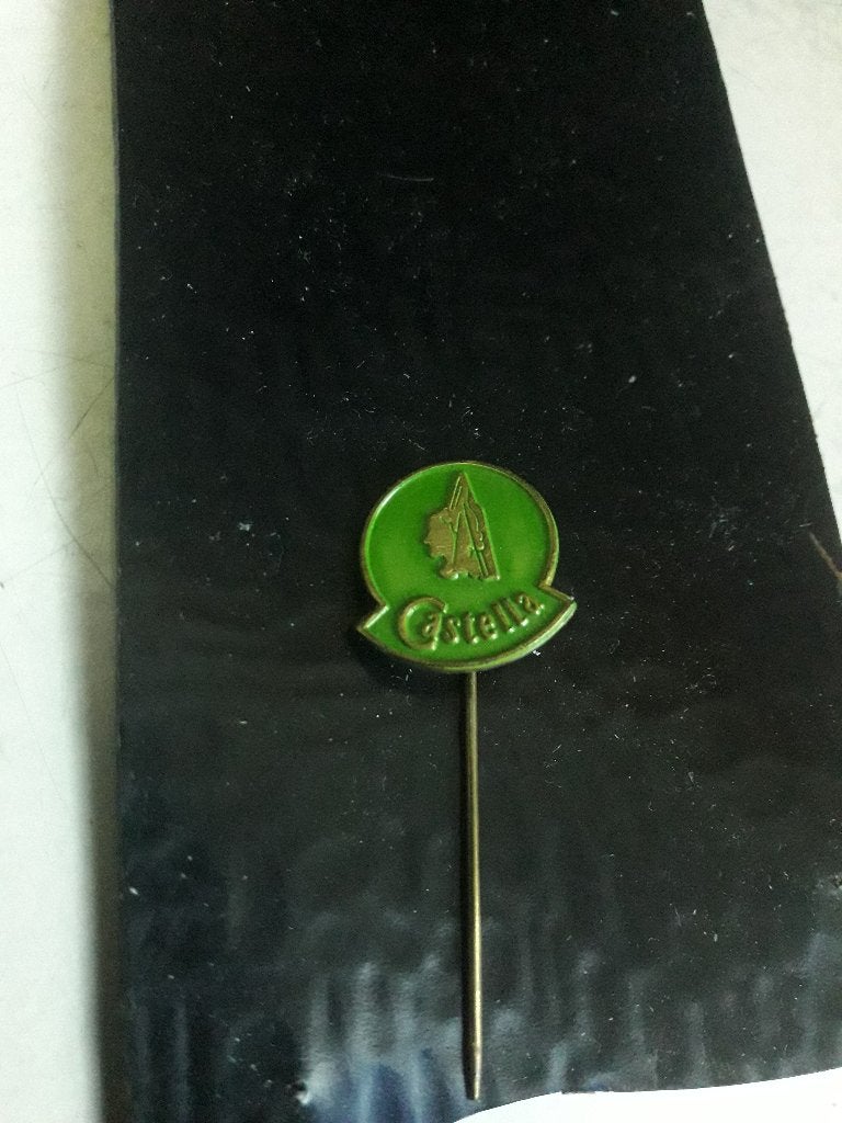 Speld Castella (Z179-167), Verzamelen, Speldjes, Pins en Buttons, Ophalen of Verzenden, Zo goed als nieuw