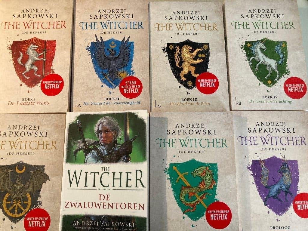 T.K. The Witcher compleet 8 delen in nieuwstaat, Ophalen of Verzenden, Zo goed als nieuw, Andrzej Sapkowski