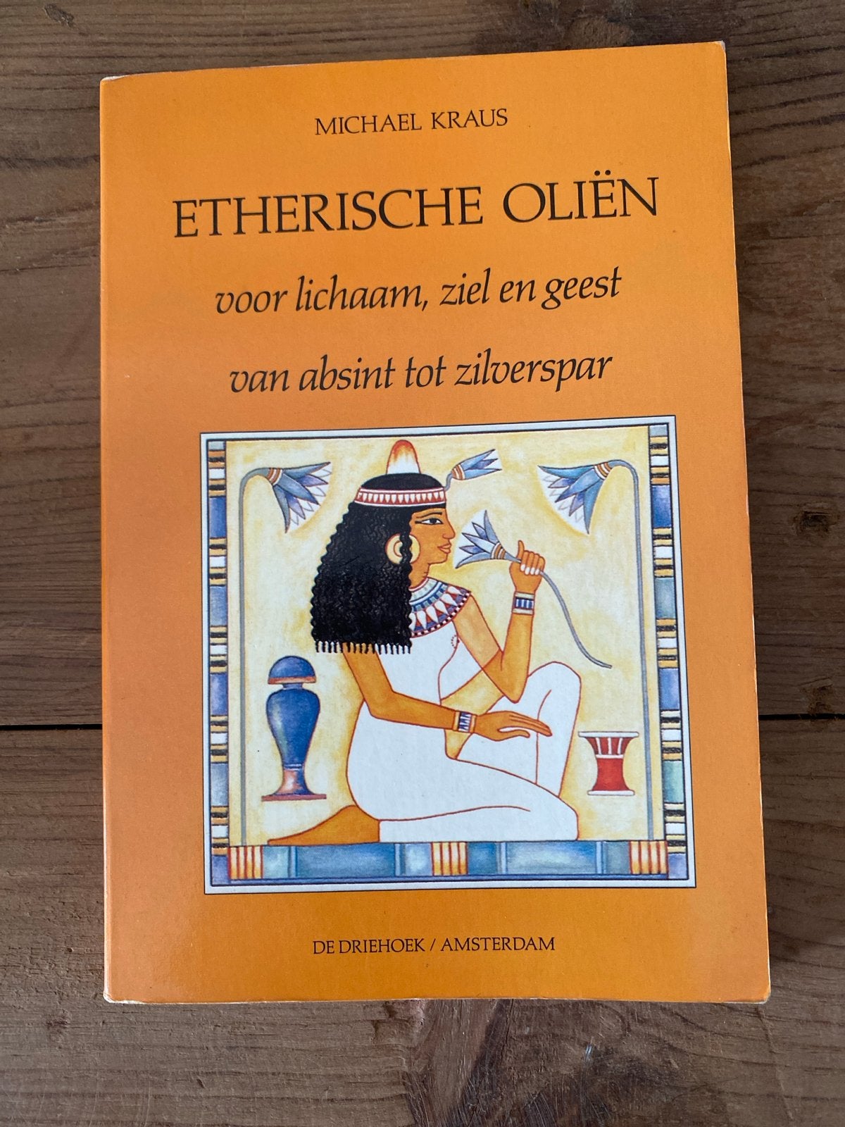 Etherische Oliën voor lichaam, ziel en geest - Michael Kraus, Boeken, Ophalen of Verzenden, Gelezen, Overige onderwerpen, Achtergrond en Informatie