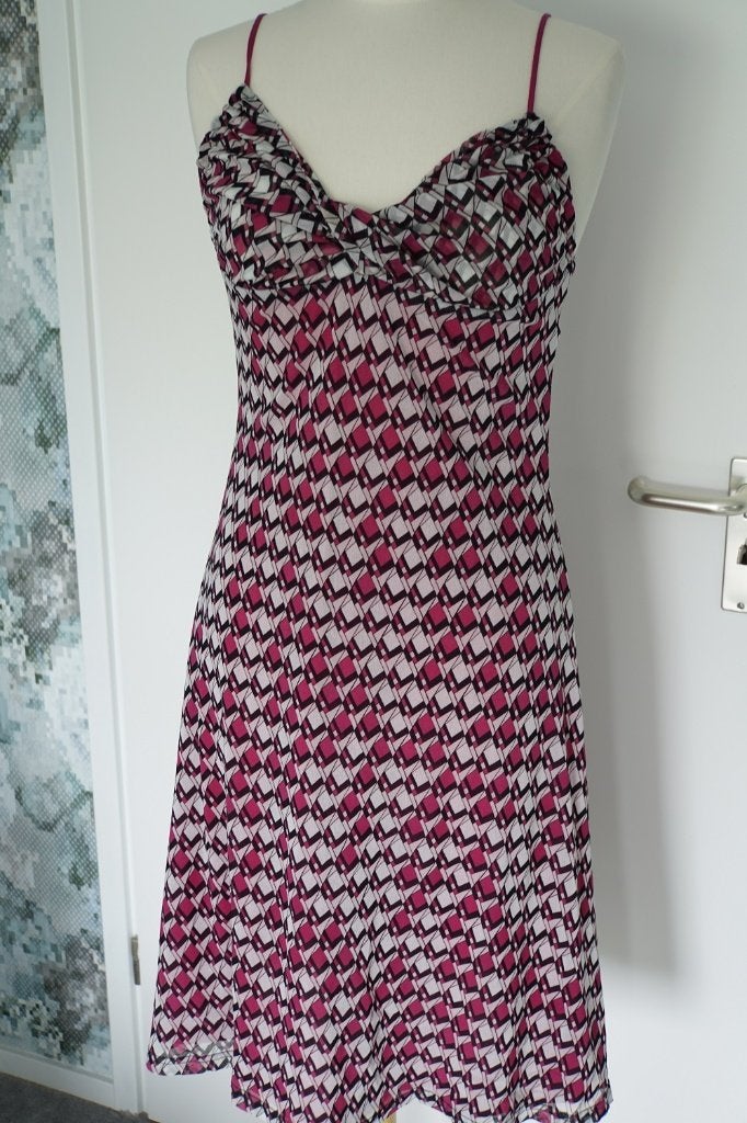 Geweldige Nieuwe roze/wit/zwarte voile jurk v Esprit mt L 40, Maat 38/40 (M), Nieuw, Ophalen of Verzenden, Knielengte