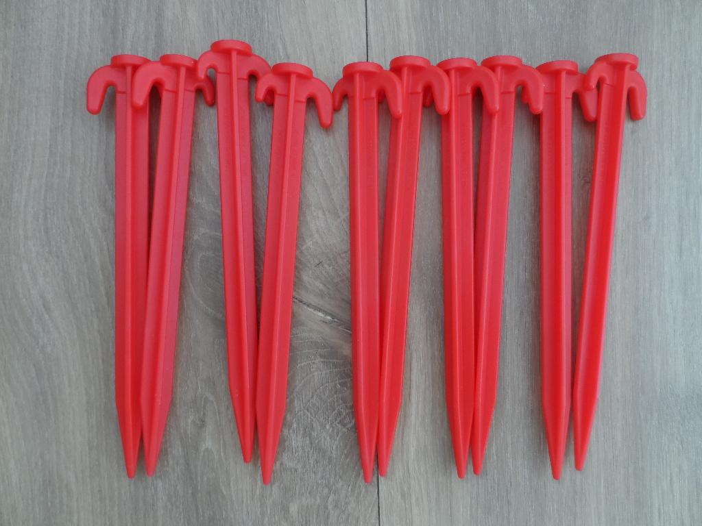 kunststof tentharingen 19 cm, 10 stuks, Ophalen of Verzenden, Zo goed als nieuw