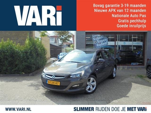 Opel Astra 1.4 TURBO Berlin sedan (bj 2014), Auto's, Voorwielaandrijving, Stof, Stoelverwarming, 700 kg