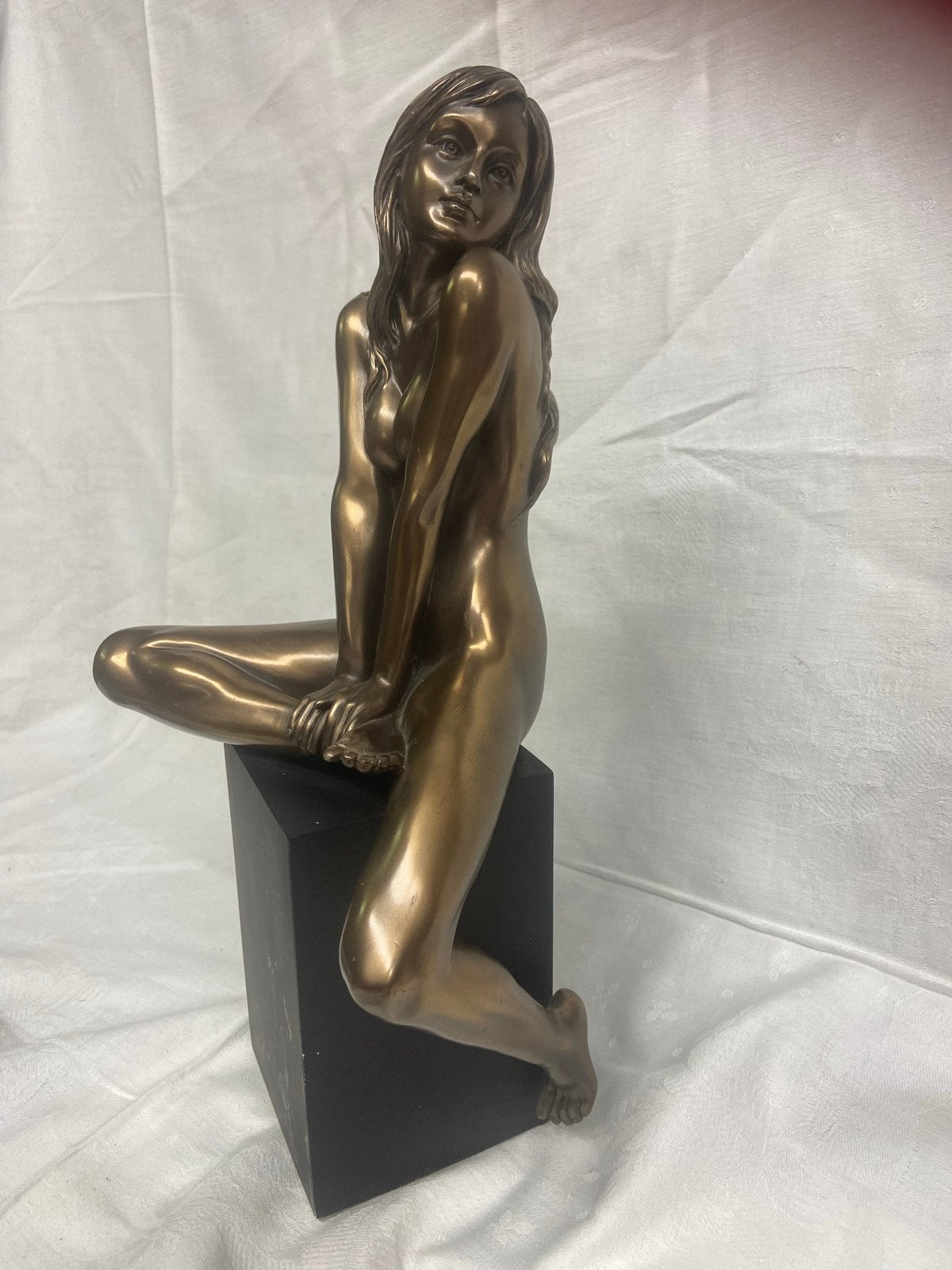 Naaktsculptuur Veronese 2012 - Brons op zwarte plint, Ophalen of Verzenden, Brons, 20 - 50 cm, Op sokkel