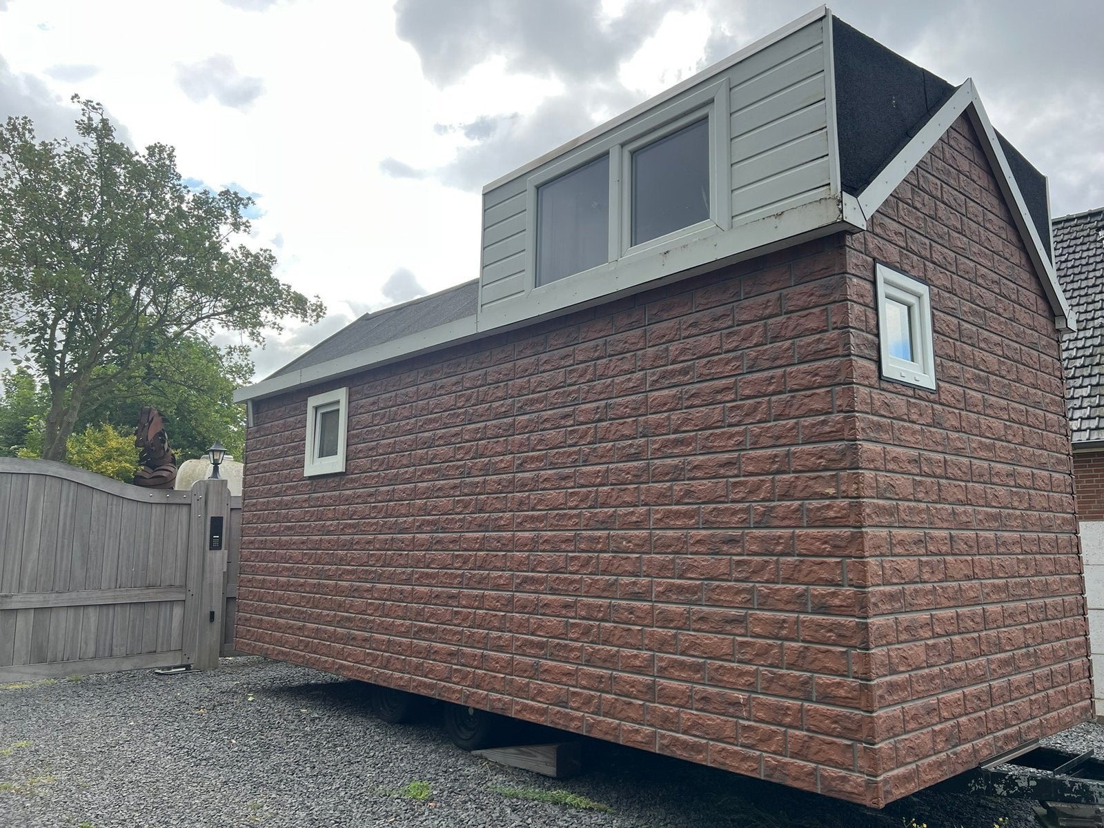 Geweldig tiny house op wielen te koop. Compleet  geisoleerd