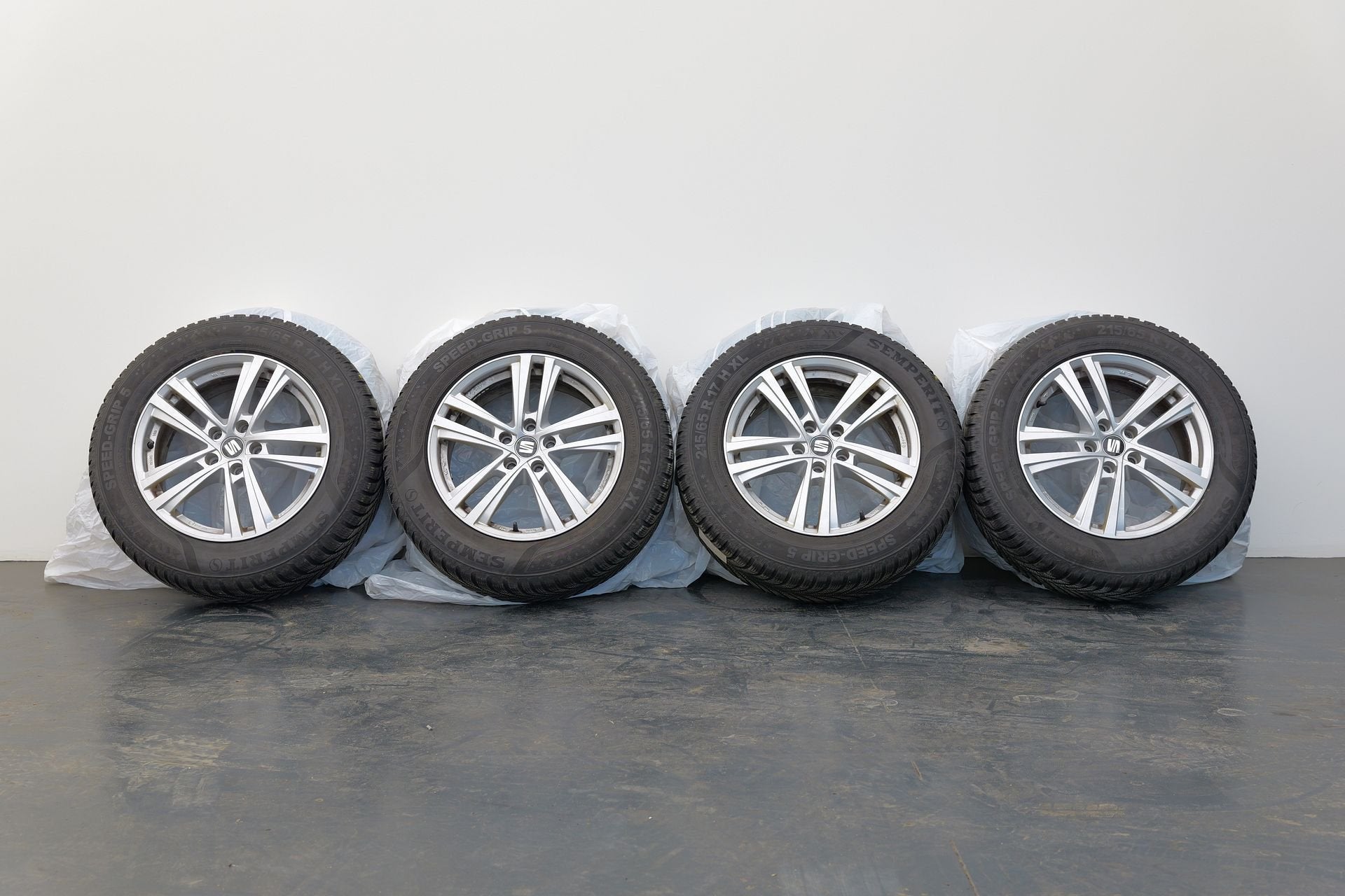 Seat Tarraco wielen met winter banden, Auto-onderdelen, -, -, Banden en Velgen, 17 inch