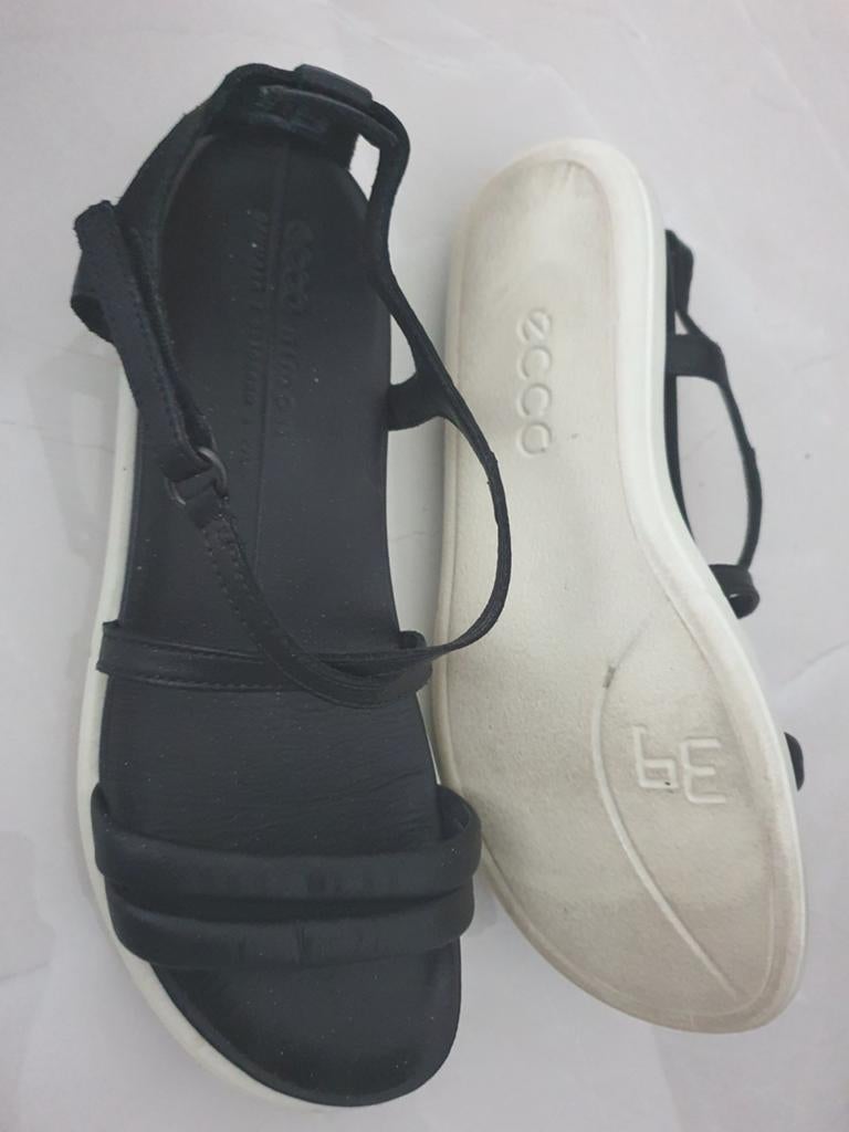 Ecco zwart wit  sandalen maat 39, Ecco, Zwart, Zo goed als nieuw, Sandalen of Muiltjes