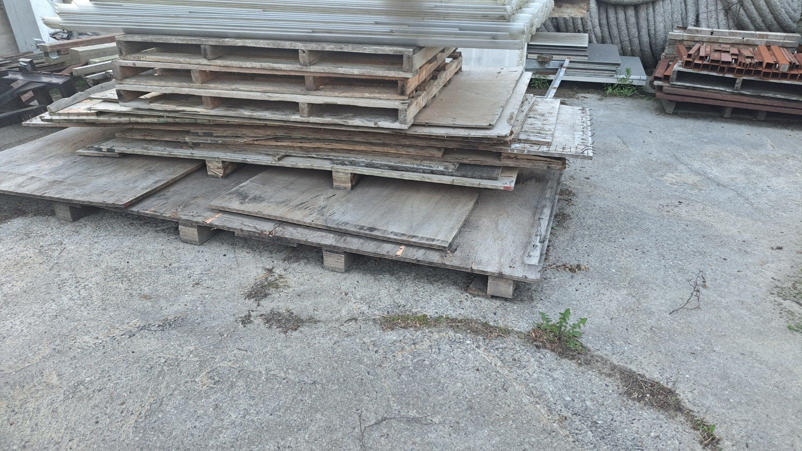 Houten platen met spijkers, Ophalen of Verzenden, Gebruikt, Overige houtsoorten, Overige typen