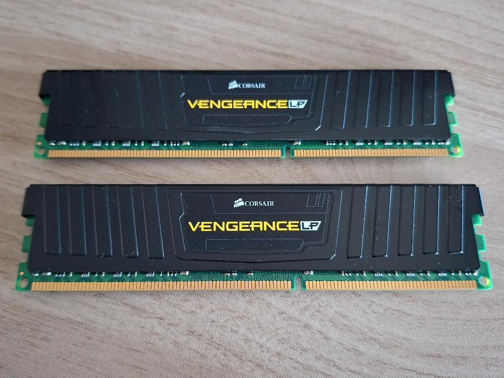 Corsair Vengeance 8GB DDR3 (2x 4GB) RAM, 8 GB, DDR3, Ophalen of Verzenden, Zo goed als nieuw