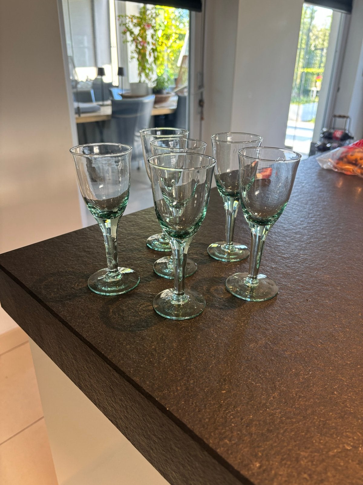 Set van 6 vintage borrelglaasjes, groen glas, Antiek en Kunst, Verzenden
