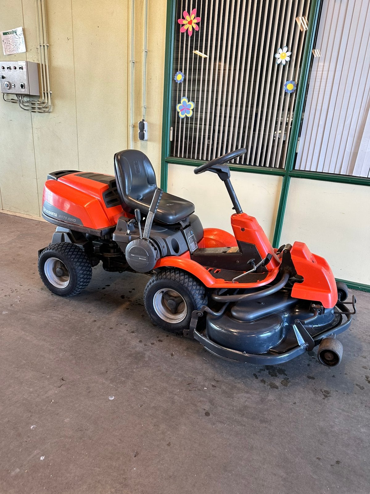 Husqvarna R175 AWD Zitmaaier/Frontmaaier., Ophalen, Gebruikt, Mulchfunctie, 120 cm of meer