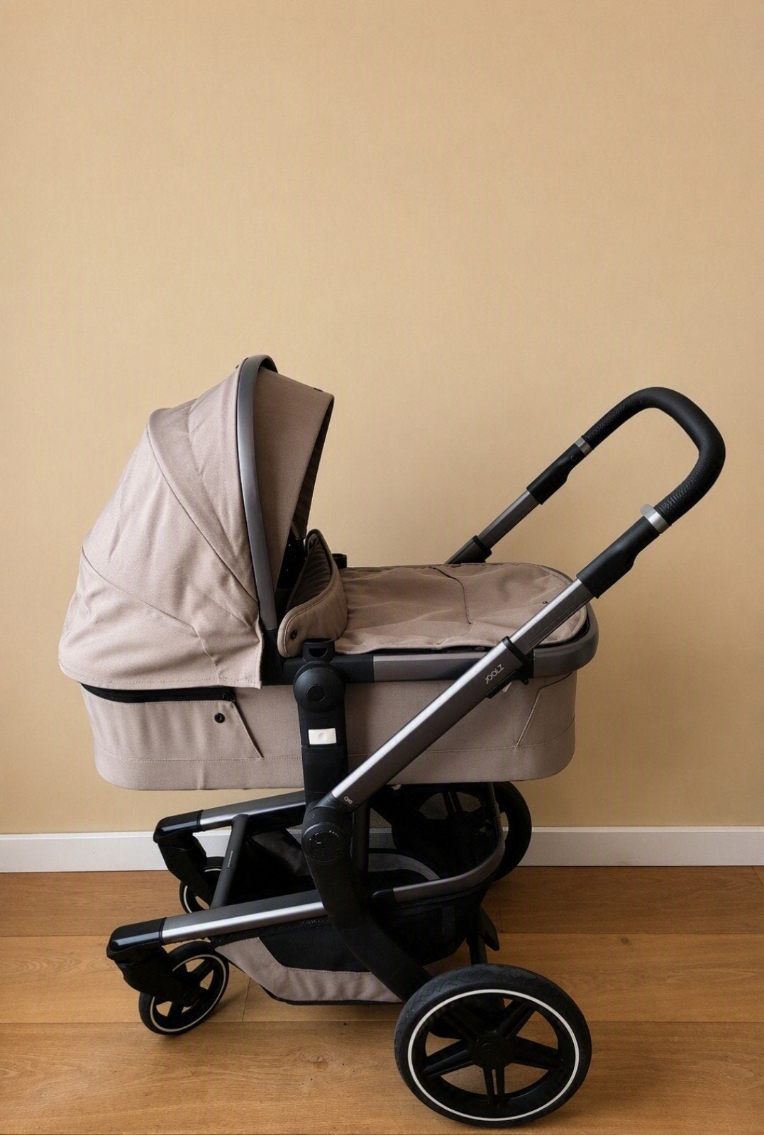 zeer netjes JOOLZ Day+ kinderwagen!, Zo goed als nieuw, Combiwagen, Verstelbare duwstang, Ophalen