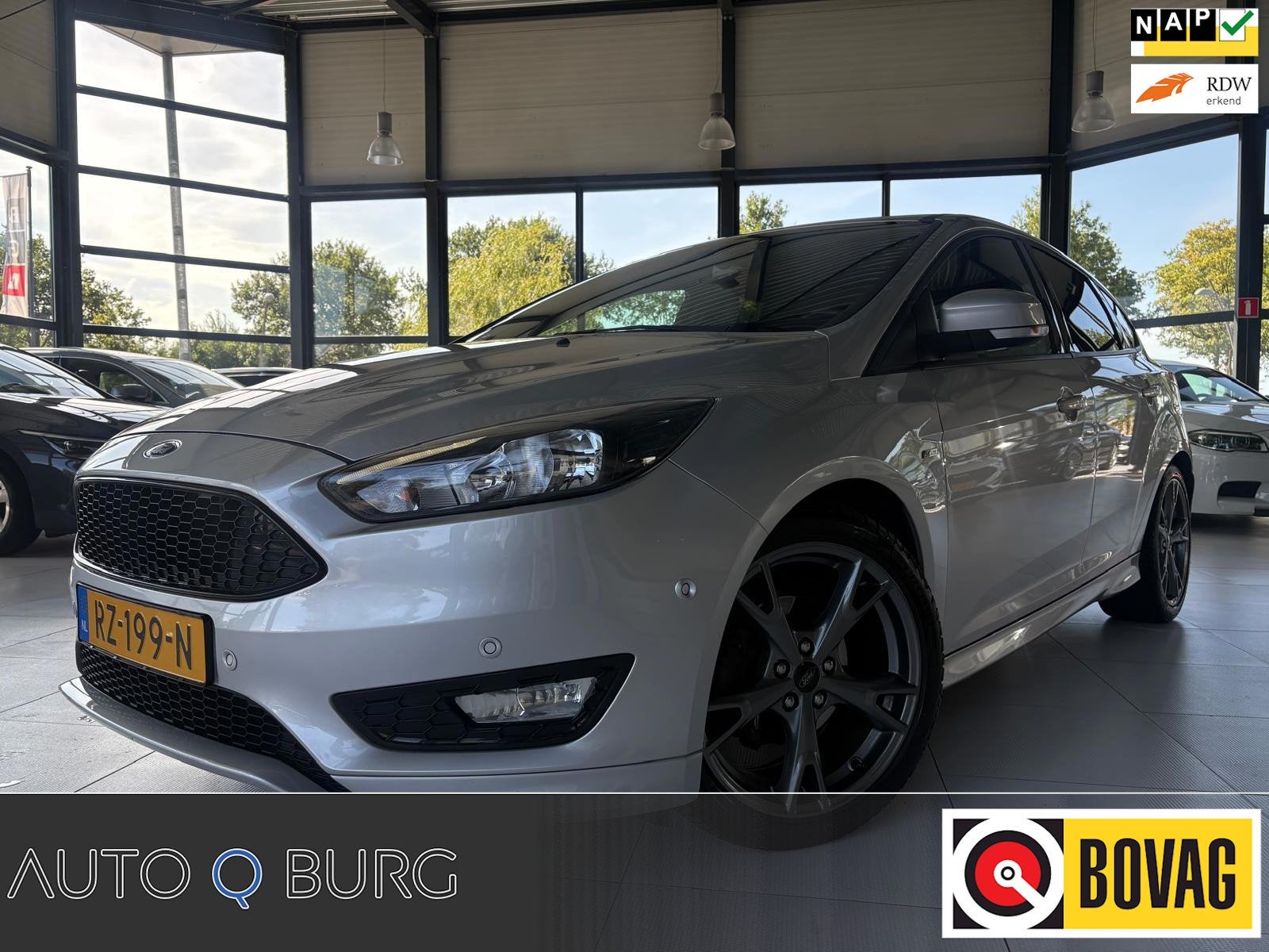 Ford Focus 1.0 ST-Line | Camera | Climate | Cruise | Navi |, Auto's, Ford, Gebruikt, Origineel Nederlands, 3 cilinders, Zilver of Grijs