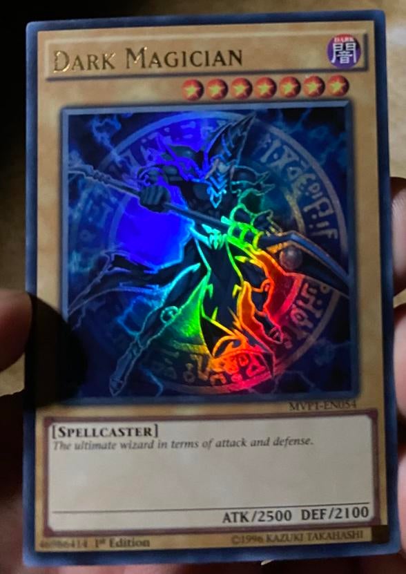 Yu-Gi-Oh! Dark Magician MVP1 1st Ed !, Hobby en Vrije tijd, Verzamelkaartspellen | Yu-gi-Oh!, Ophalen of Verzenden, Zo goed als nieuw