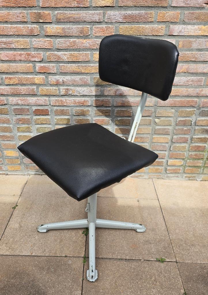 Vintage Ahrend Friso bureaustoel/ teken/ architectenstoel, Huis en Inrichting, Ophalen, Gebruikt, Zwart, Bureaustoel