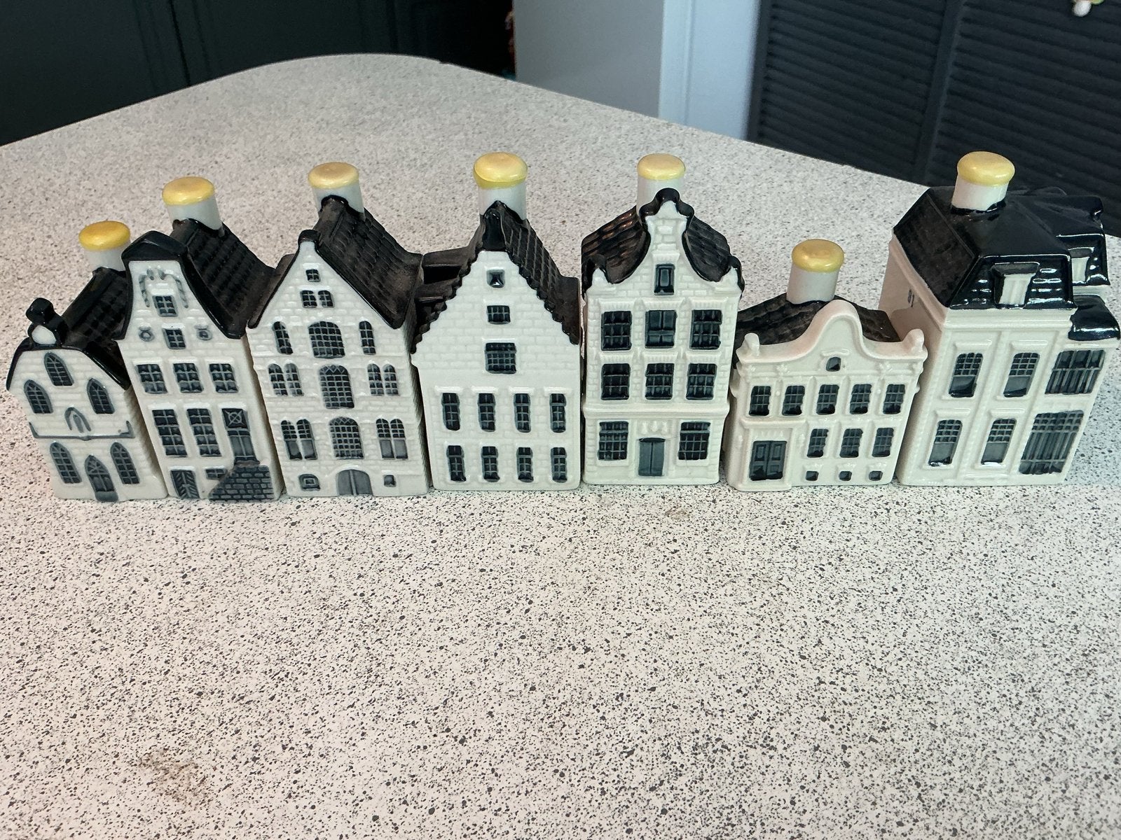 KLM huisjes set (7, 9, 37, 77, 80, 90, 91), Ophalen of Verzenden, Nieuw, 81 t/m 91, Gevuld