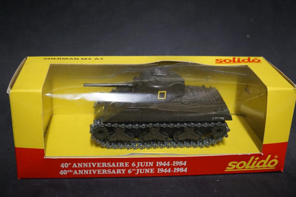 Solido Sherman tank - 1/50 - TOP, Ophalen of Verzenden, Zo goed als nieuw, Overige typen, Overige merken