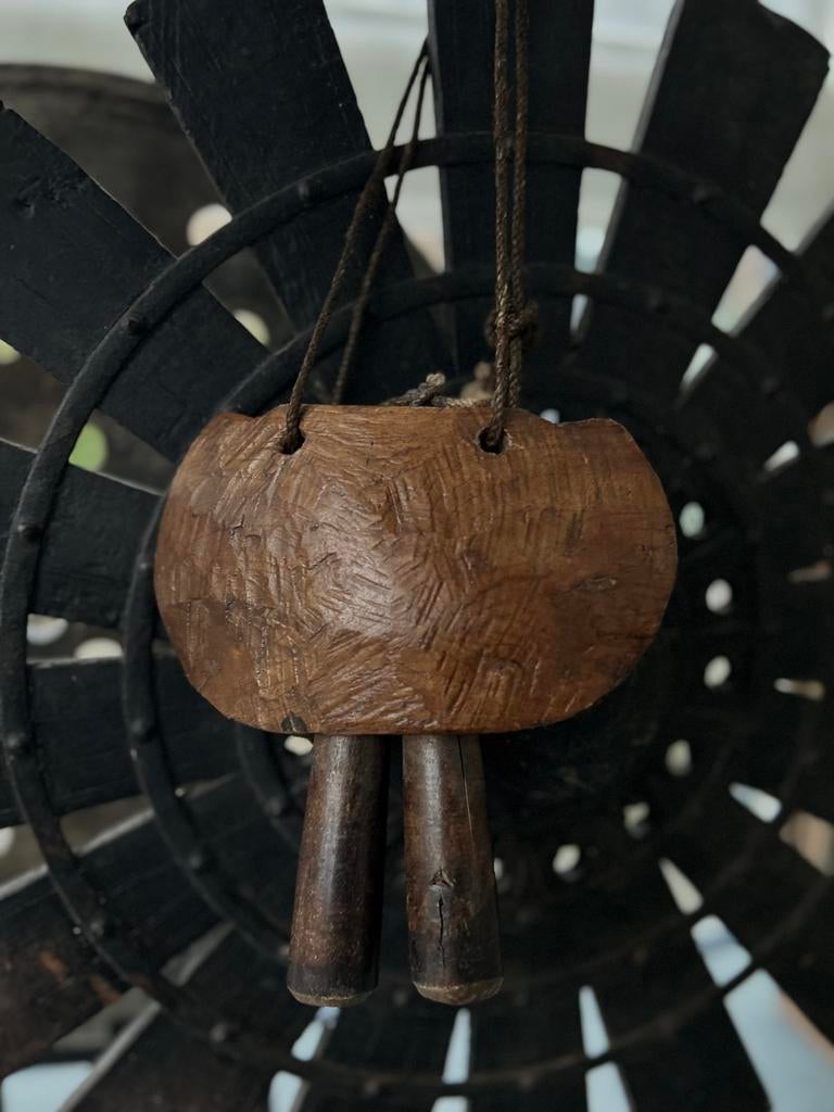 Houten koeienbel oosters sober, Ophalen of Verzenden