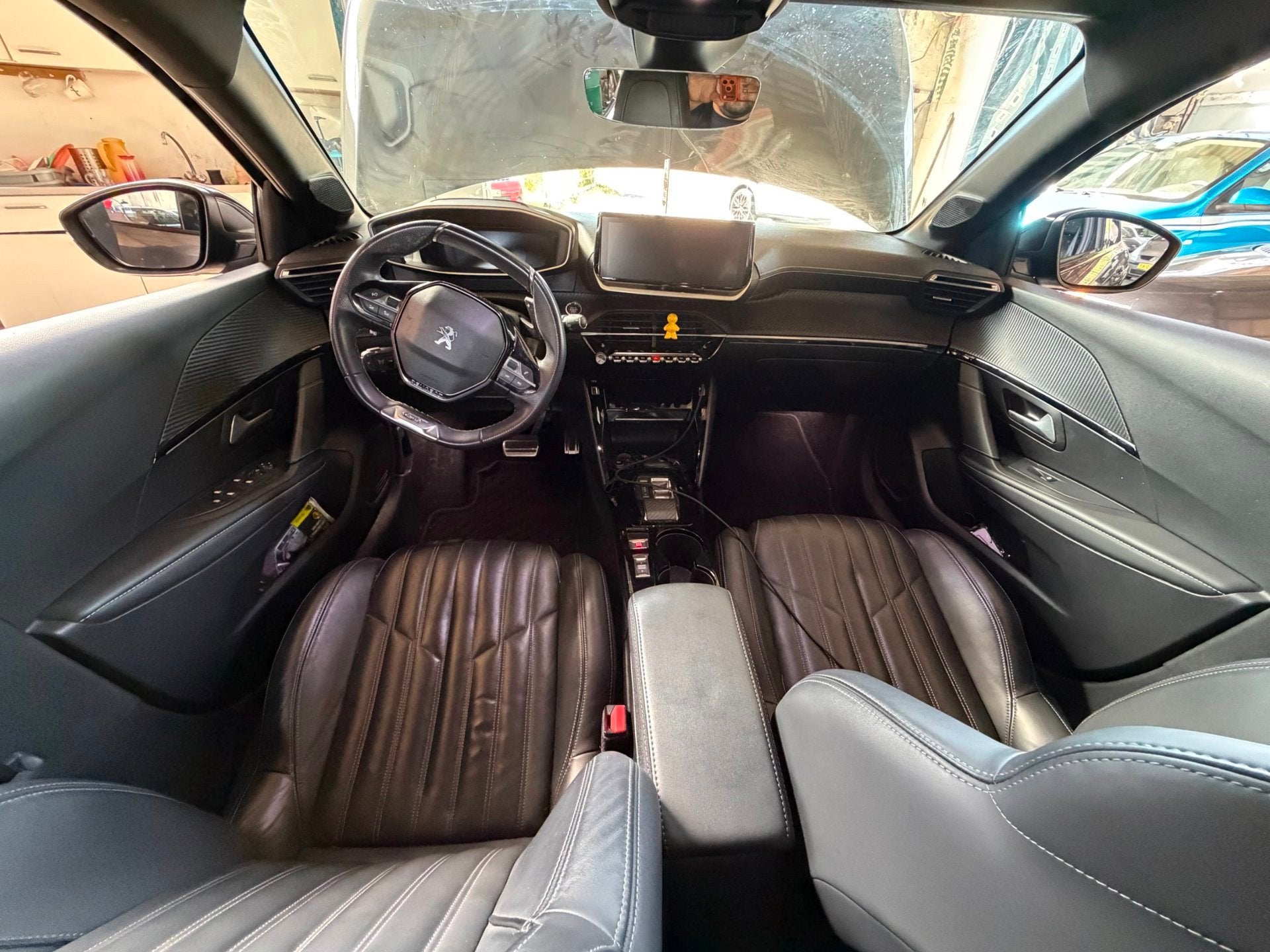 Peugeot 208 1.2 PureTech GT Pack Dealeronderhouden ACC Pano, Auto's, Peugeot, 101 pk, Gebruikt, Euro 6, Leder
