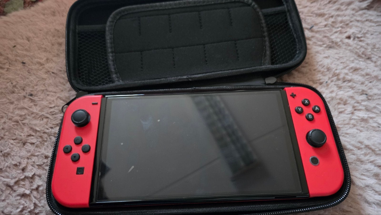 Nintendo Switch OLED Mario Edition met speciale chip, Spelcomputers en Games, Met 2 controllers, Zo goed als nieuw, Met games