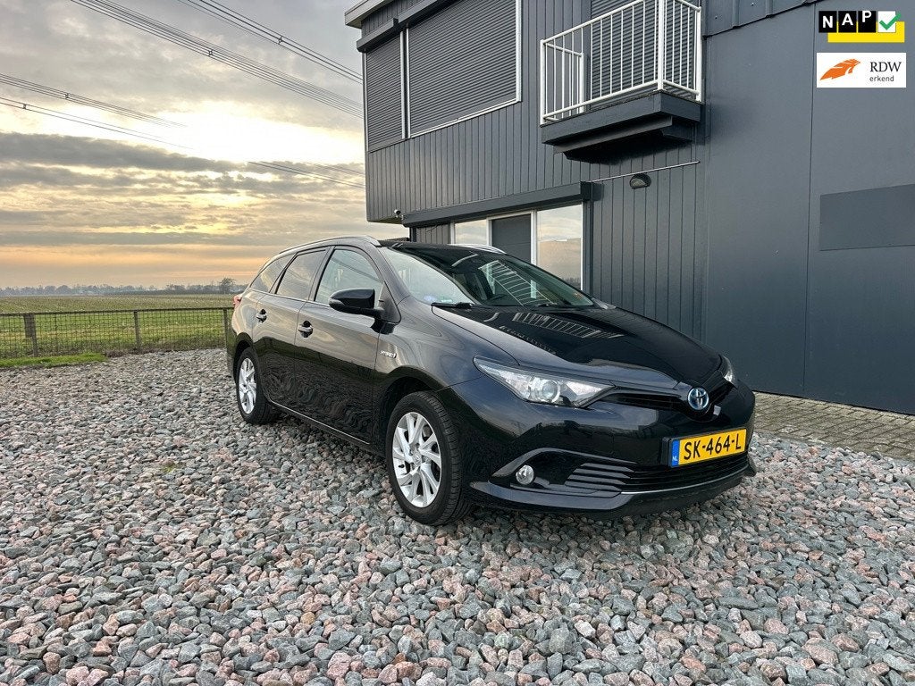 Toyota Auris 1.8 Hybrid Dynamic Go, 28 km/l, Gebruikt, Euro 6, Zwart