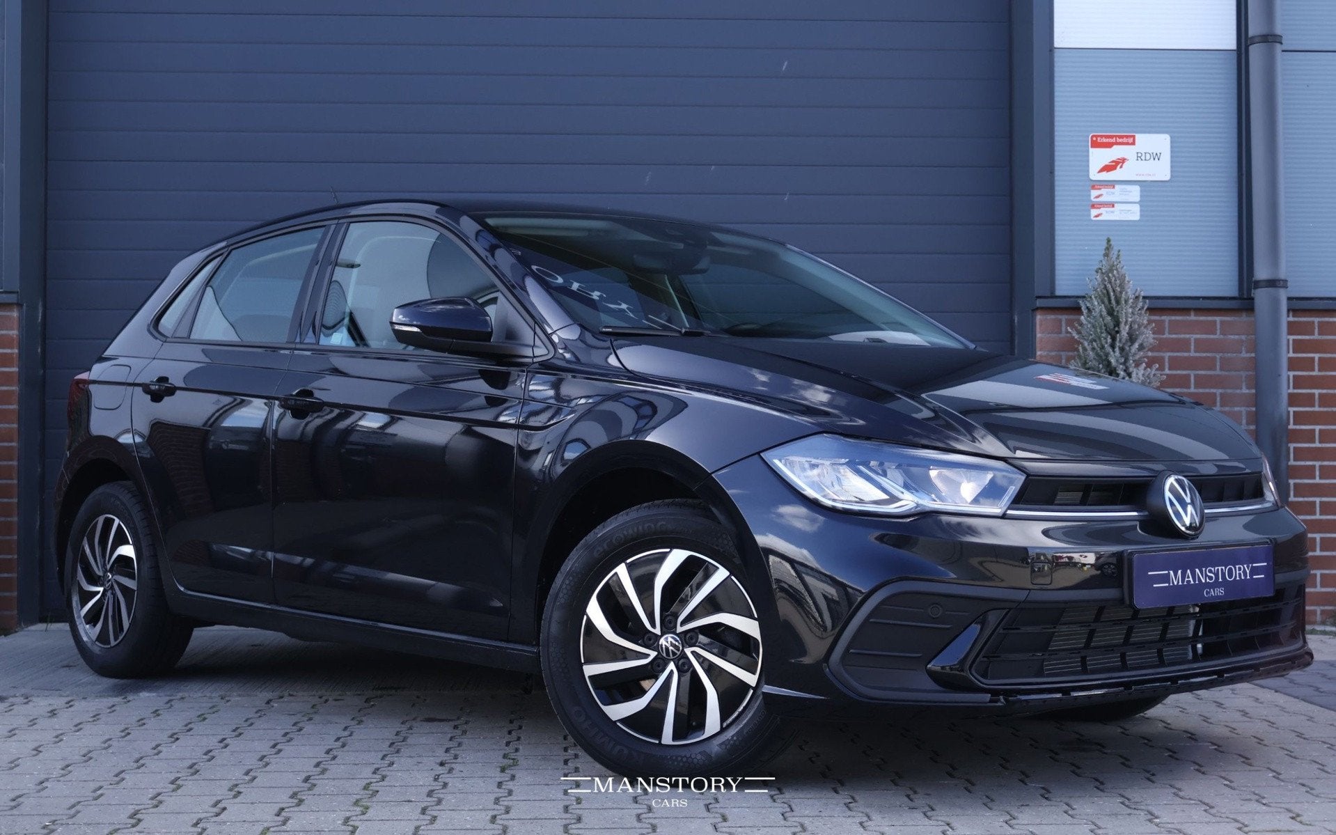 Volkswagen POLO 1.0 TSI AUTOMAAT!, Auto's, Volkswagen, Stof, Gebruikt, 95 pk, Zwart