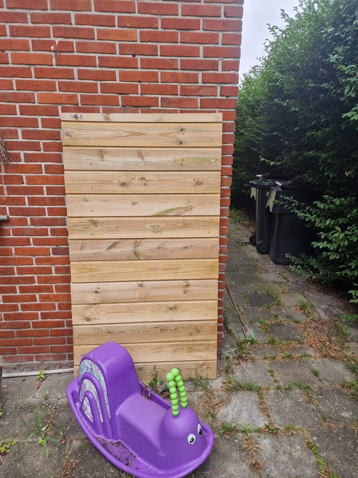 Houten schuurdeur en kinderwipstoeltje GRATIS af te halen, Ophalen, Minder dan 3 meter, Hout, 1 tot 2 meter
