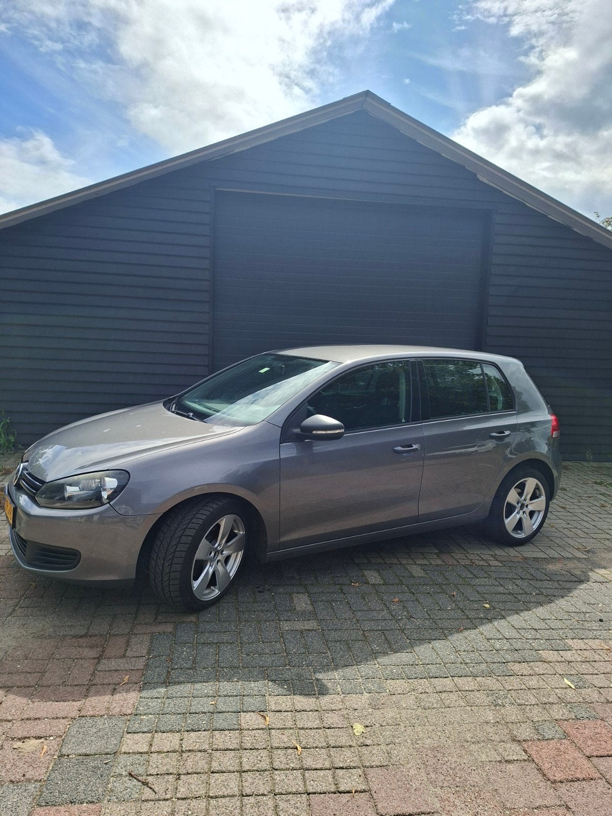 Volkswagen Golf 1.6 TDI 77KW 2010 Grijs, Auto's, Volkswagen, Voorwielaandrijving, 4 cilinders, Origineel Nederlands, 24 km/l