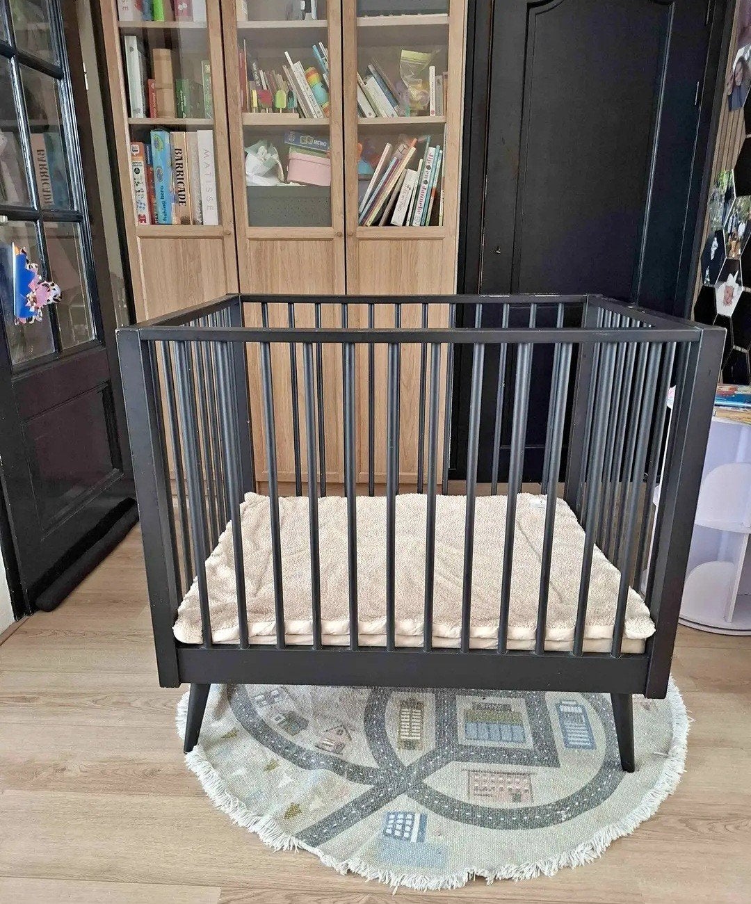 zwarte babybox met kleed, Kinderen en Baby's, Boxen, Ophalen, Gebruikt, In hoogte verstelbaar