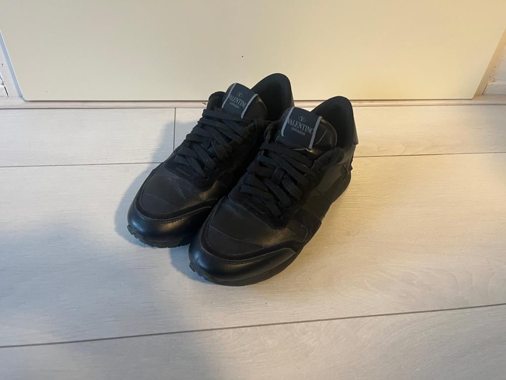 Valentino Garavani Rockrunners Black/Zwart, Kleding | Heren, Schoenen, Zwart, Ophalen of Verzenden, Sneakers of Gympen, Zo goed als nieuw