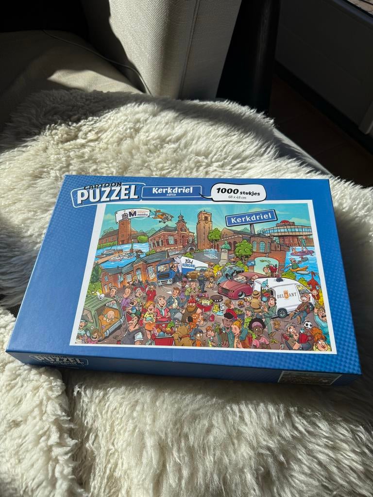 Cartoon Puzzel Kerkdriel 1000 stukjes, Ophalen of Verzenden, 500 t/m 1500 stukjes, Gebruikt, Legpuzzel