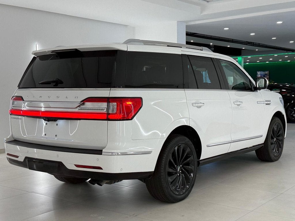 Lincoln Navigator Reserve FULL SPEC NL KENT. (bj 2020), Auto's, Lincoln, Automaat, Gebruikt, Beige, 7 stoelen