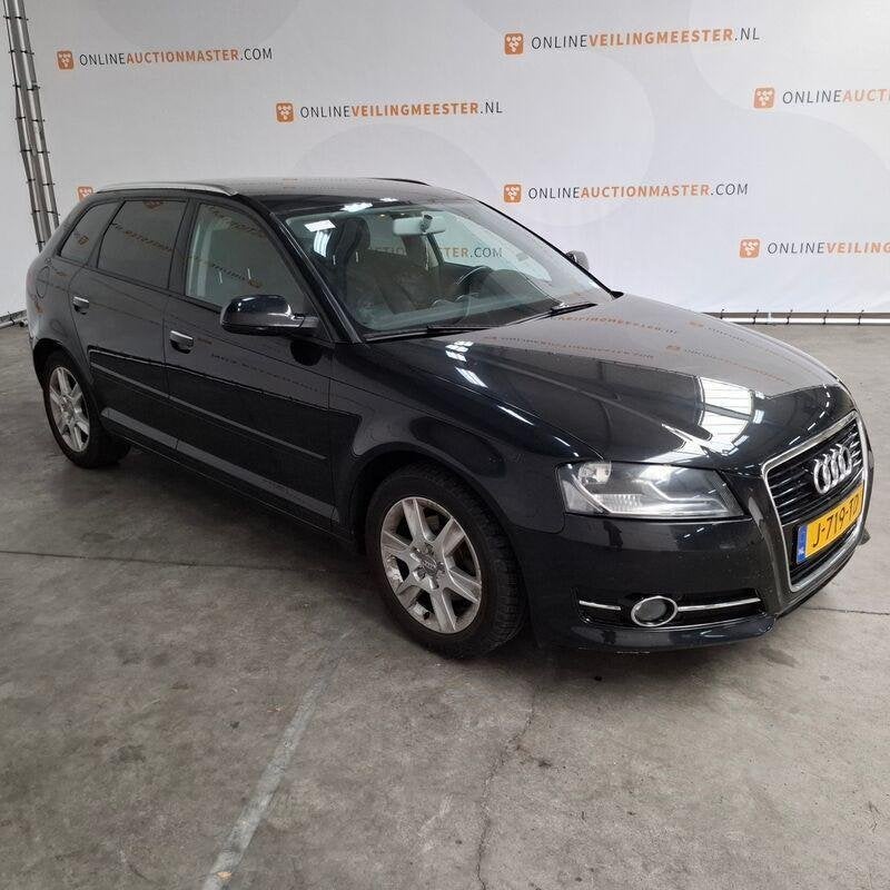 Personenauto Audi, A3 Sportback, 1.2 TFSI Attraction Advance, Voorwielaandrijving, Euro 5, 4 cilinders, Zwart