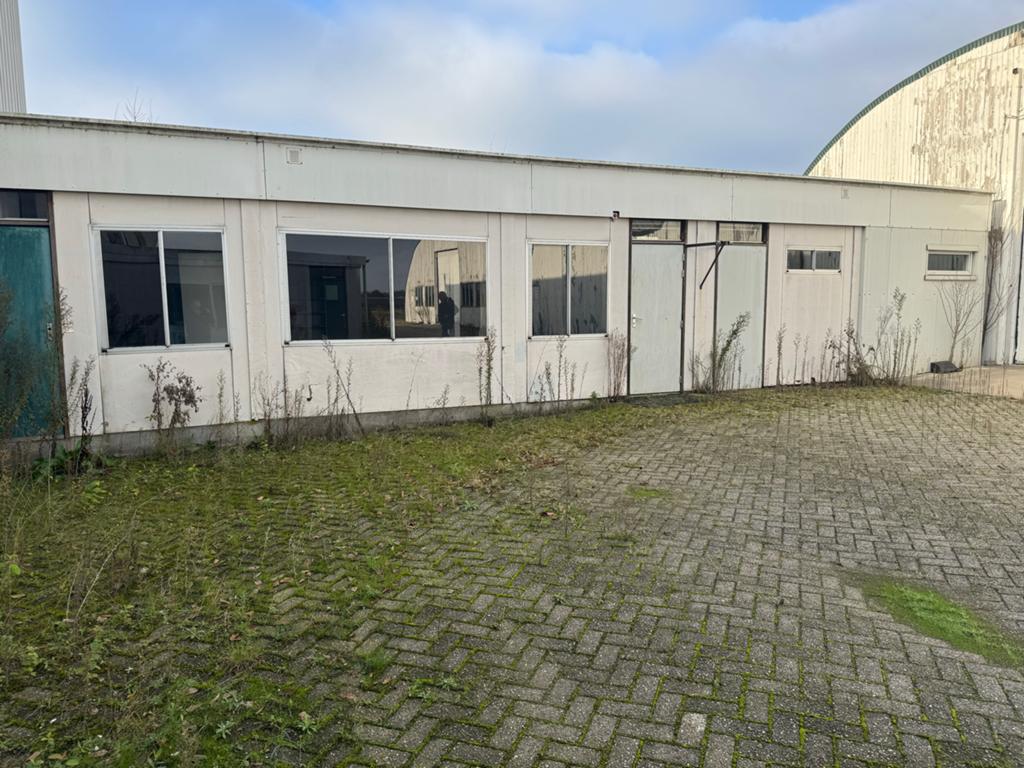 Modulaire kantoorunit met toilet en urinoir, Ophalen, Gebruikt