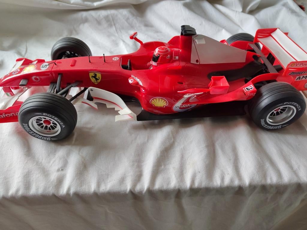 Ferrari 248F1 rc 1/10. Compleet en getest/werkend., Hobby en Vrije tijd, Modelbouw | Radiografisch | Auto's, Zo goed als nieuw